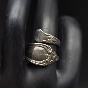 Oneida Rogers Silver Plated Spoon Ring Size 7